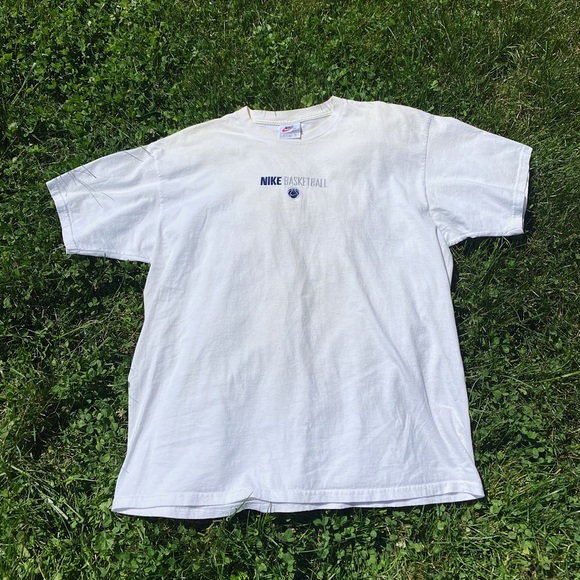 Vintage Nike Basketball Tee - Picture 2 of 4